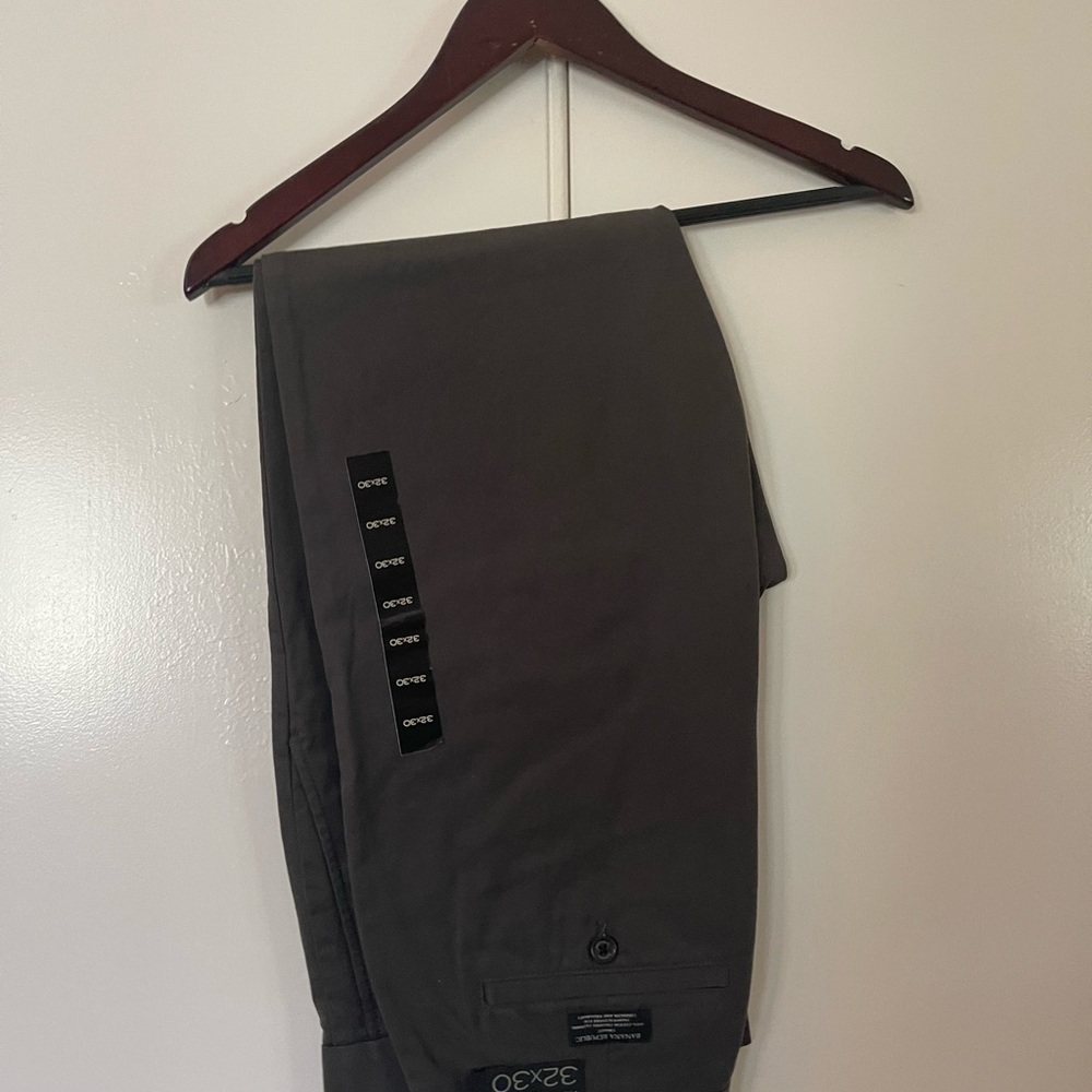 Banana Republic Emerson Chino NEW - tags on!